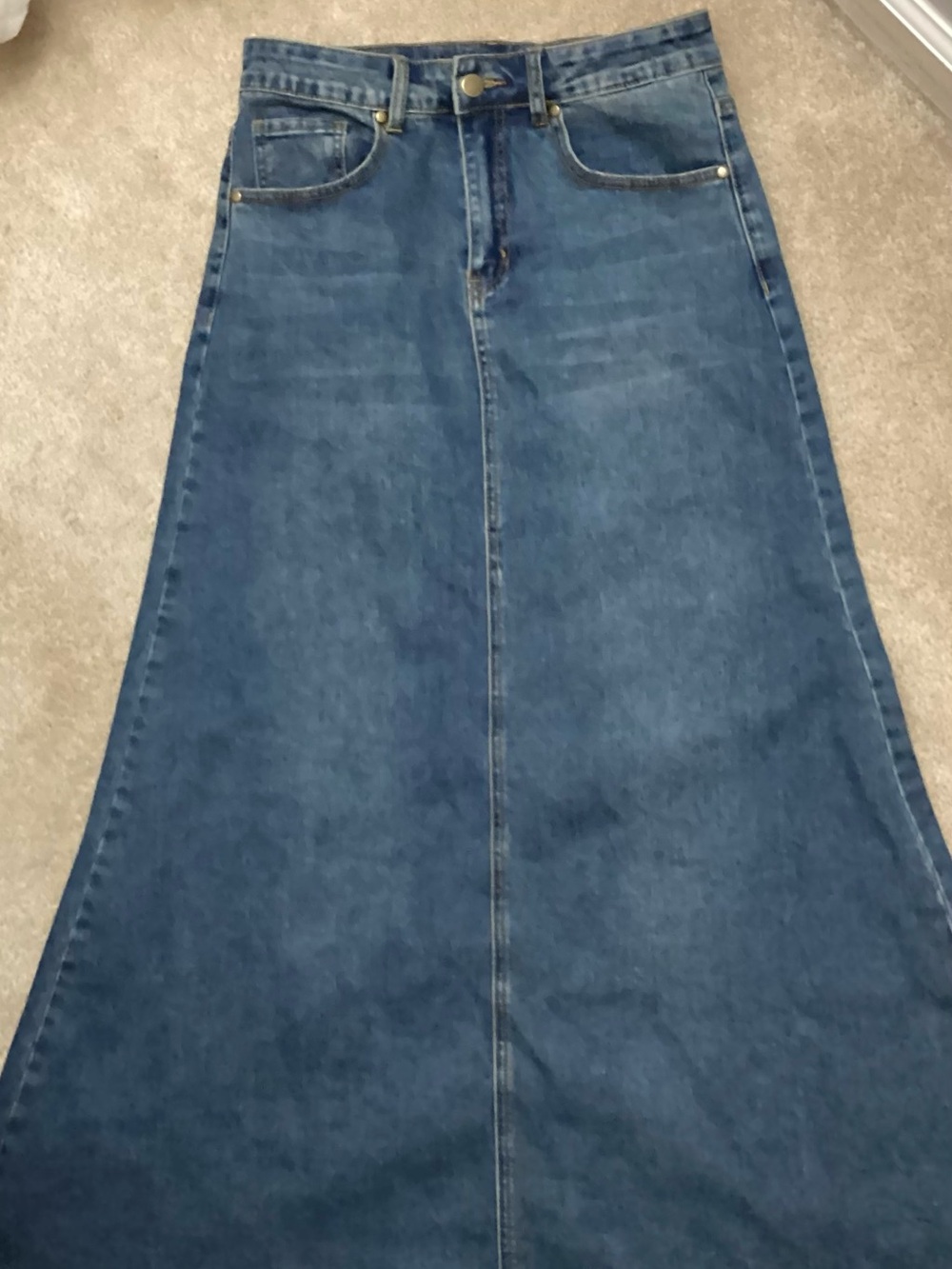 Denim Maxi Skirt in Medium Wash 💌